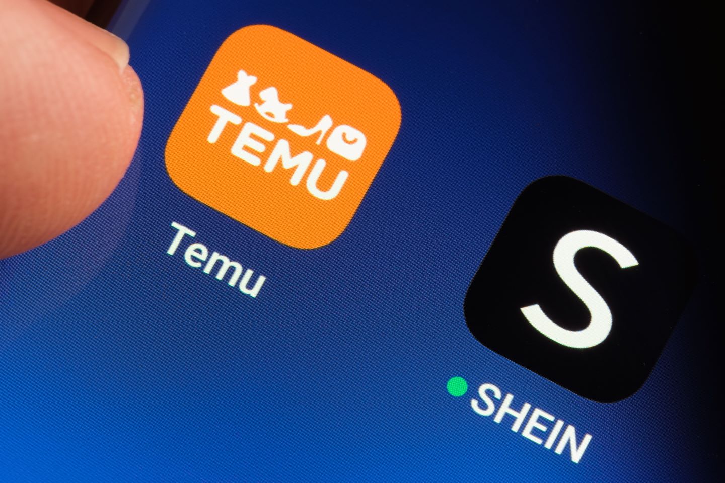 The Influence of Temu and Shein on the Fashion Industry: A Comprehensive Analysis with Competitors